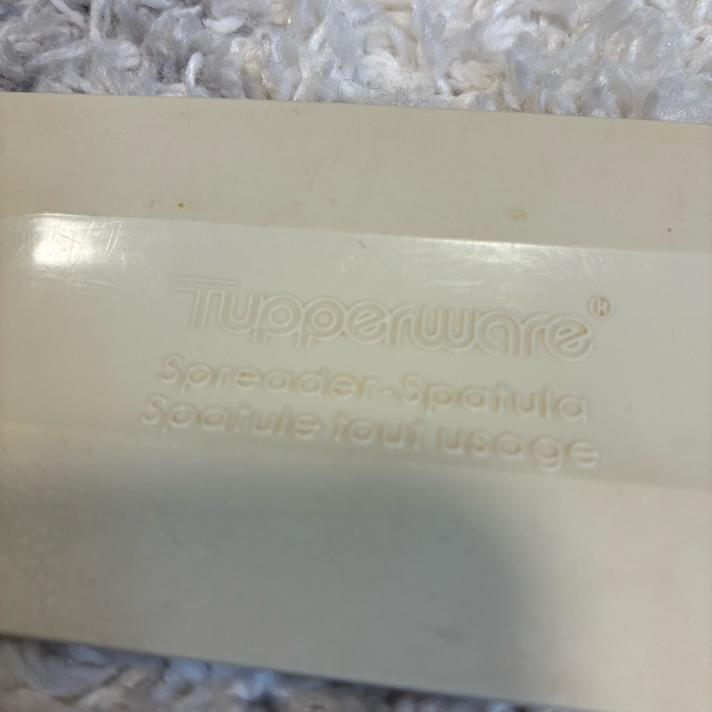 Vintage Tupperware Spreaders - Picture 3 of 7